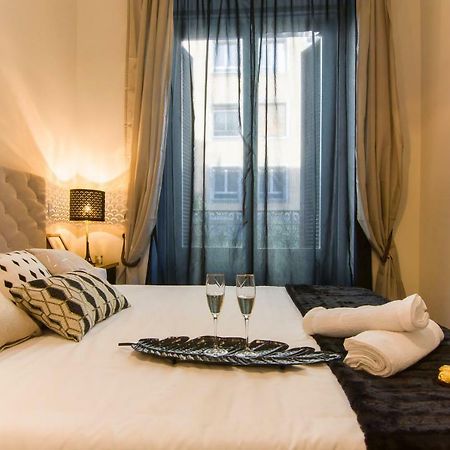 Sol luxury suites Madrid Extérieur photo
