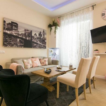 Sol luxury suites Madrid Extérieur photo