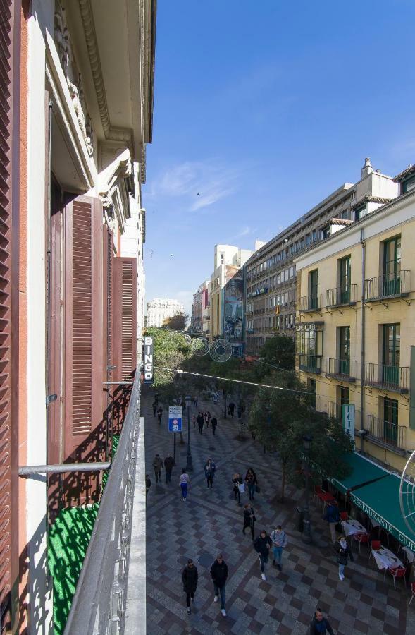 Sol luxury suites Madrid Extérieur photo