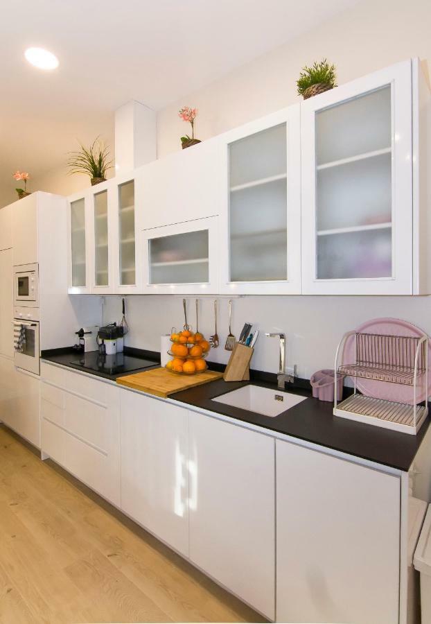 Sol luxury suites Madrid Extérieur photo