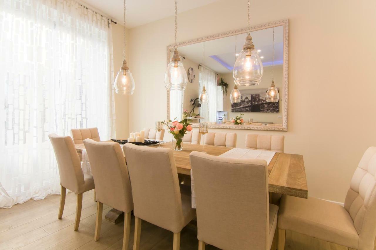 Sol luxury suites Madrid Extérieur photo