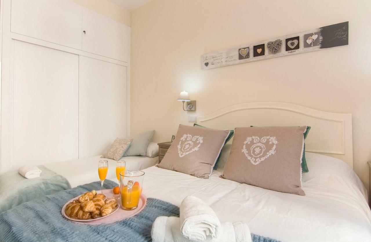 Sol luxury suites Madrid Extérieur photo