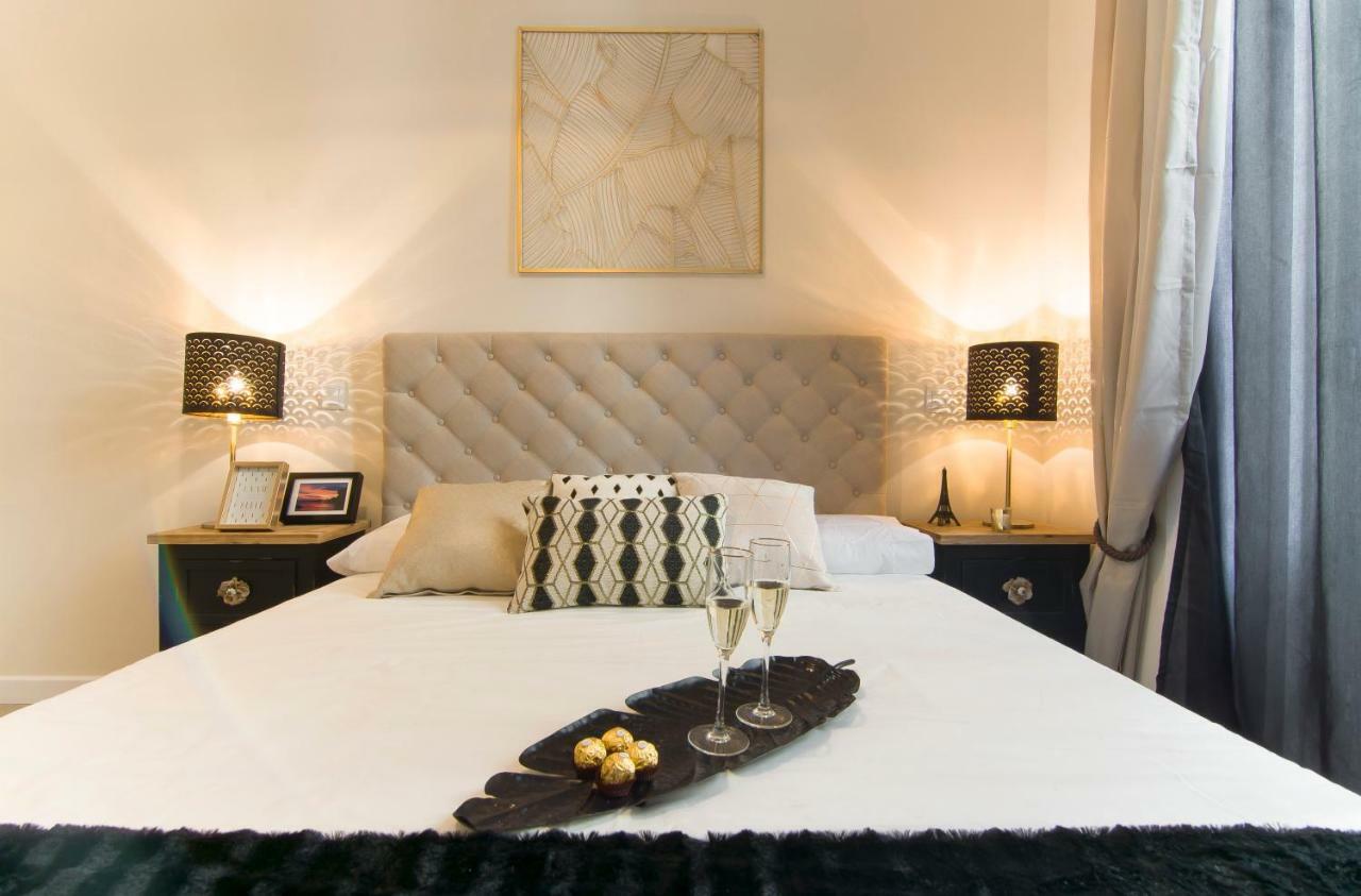 Sol luxury suites Madrid Extérieur photo